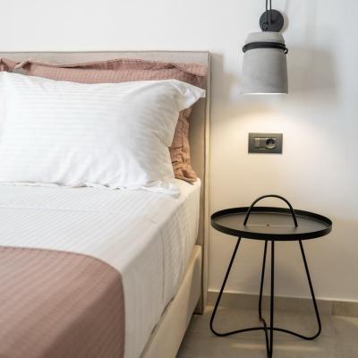 Straw Cottage A7307252