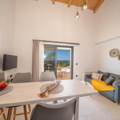 Straw Cottage A9p02826 Edit