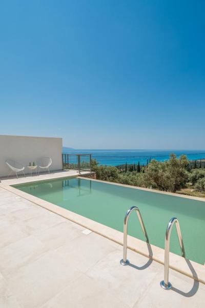 Straw Cottage A9p02855