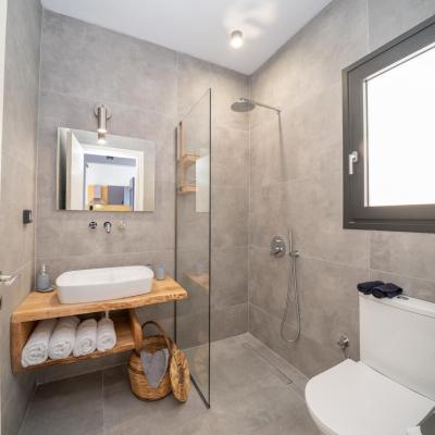 Straw Cottage A9p02886 Edit